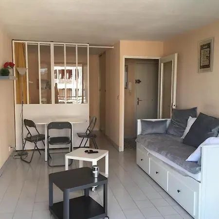 Appartement Fréjus, 200 M Des Plages F1 Avec Piscine *